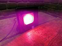 Lampa led fiolet