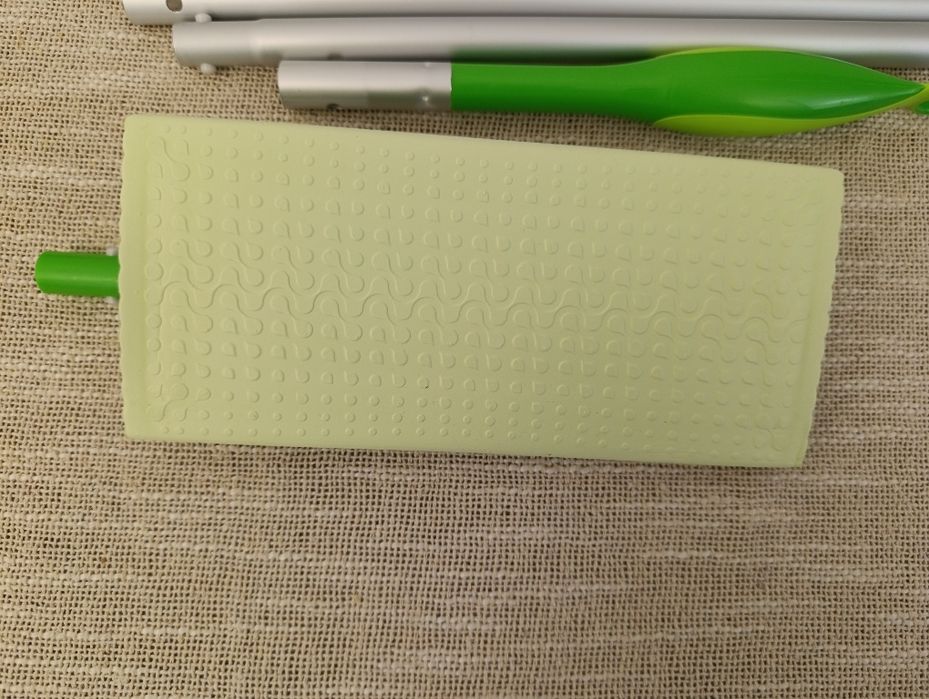 Swiffer 3D Cleaner Zestaw Startowy – Miotła + Chusteczki, Nowy