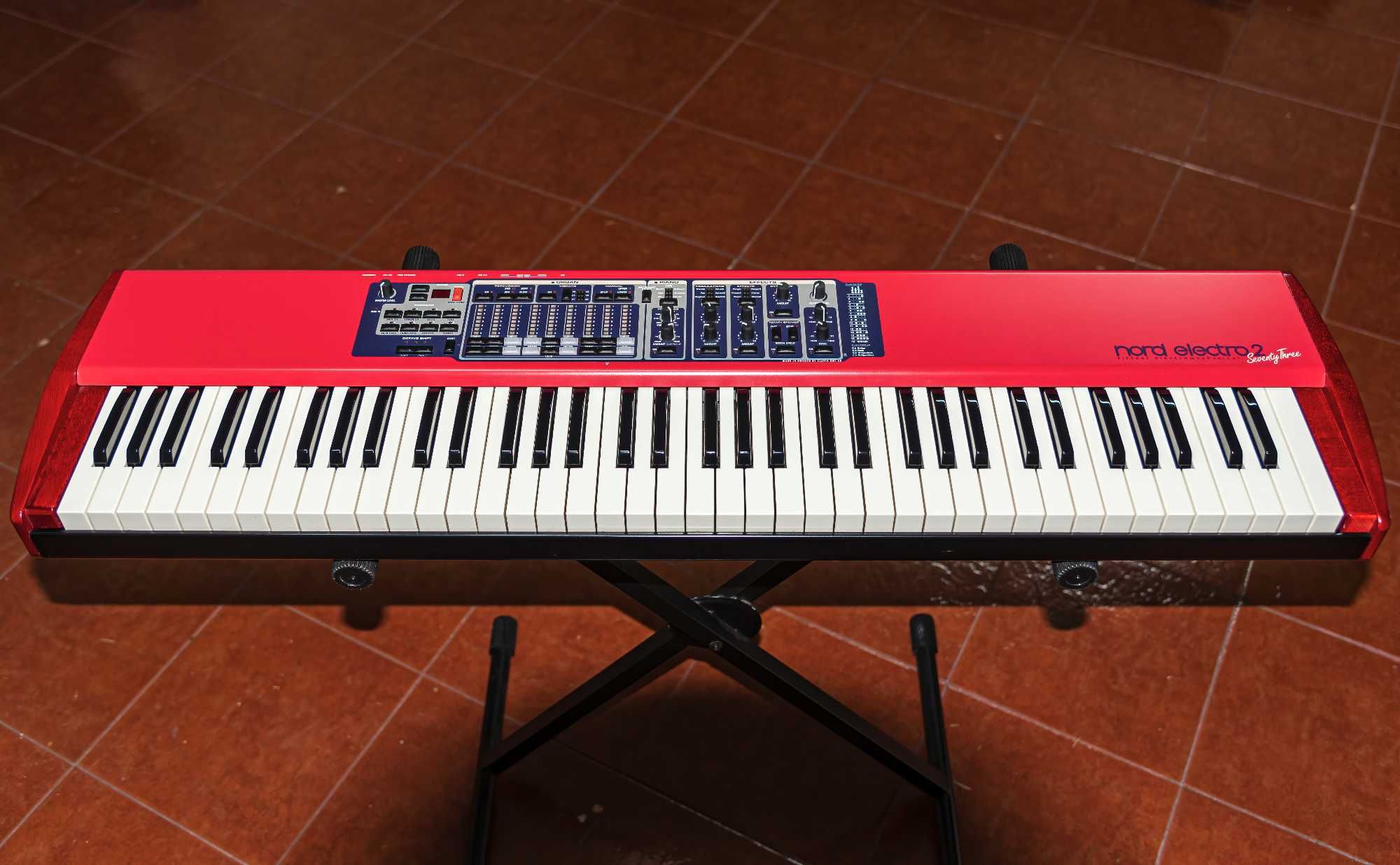 Teclado Nord Electro 2 73