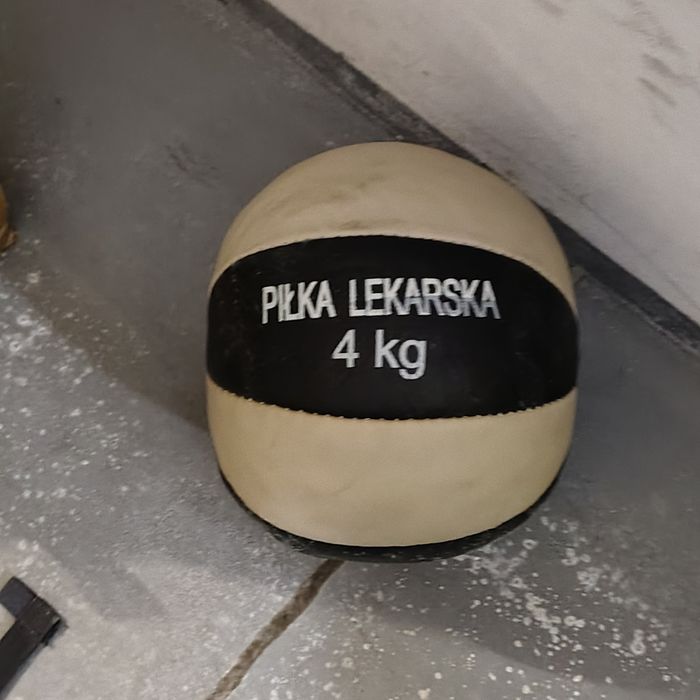 Piłka lekarska 4 kg polsport