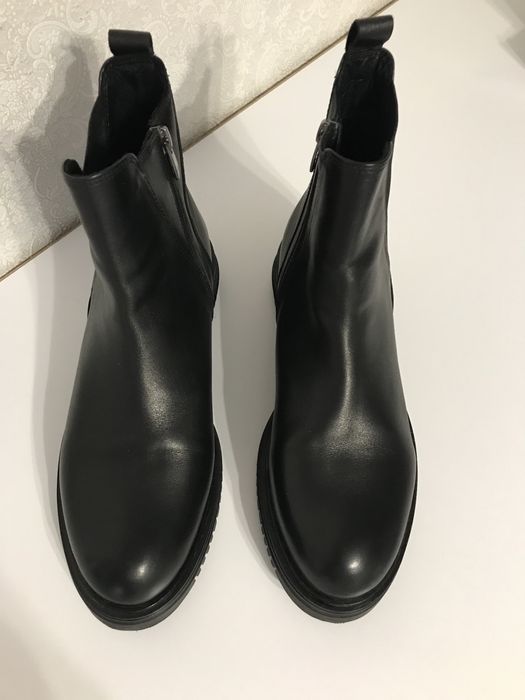 Черевики жіночі