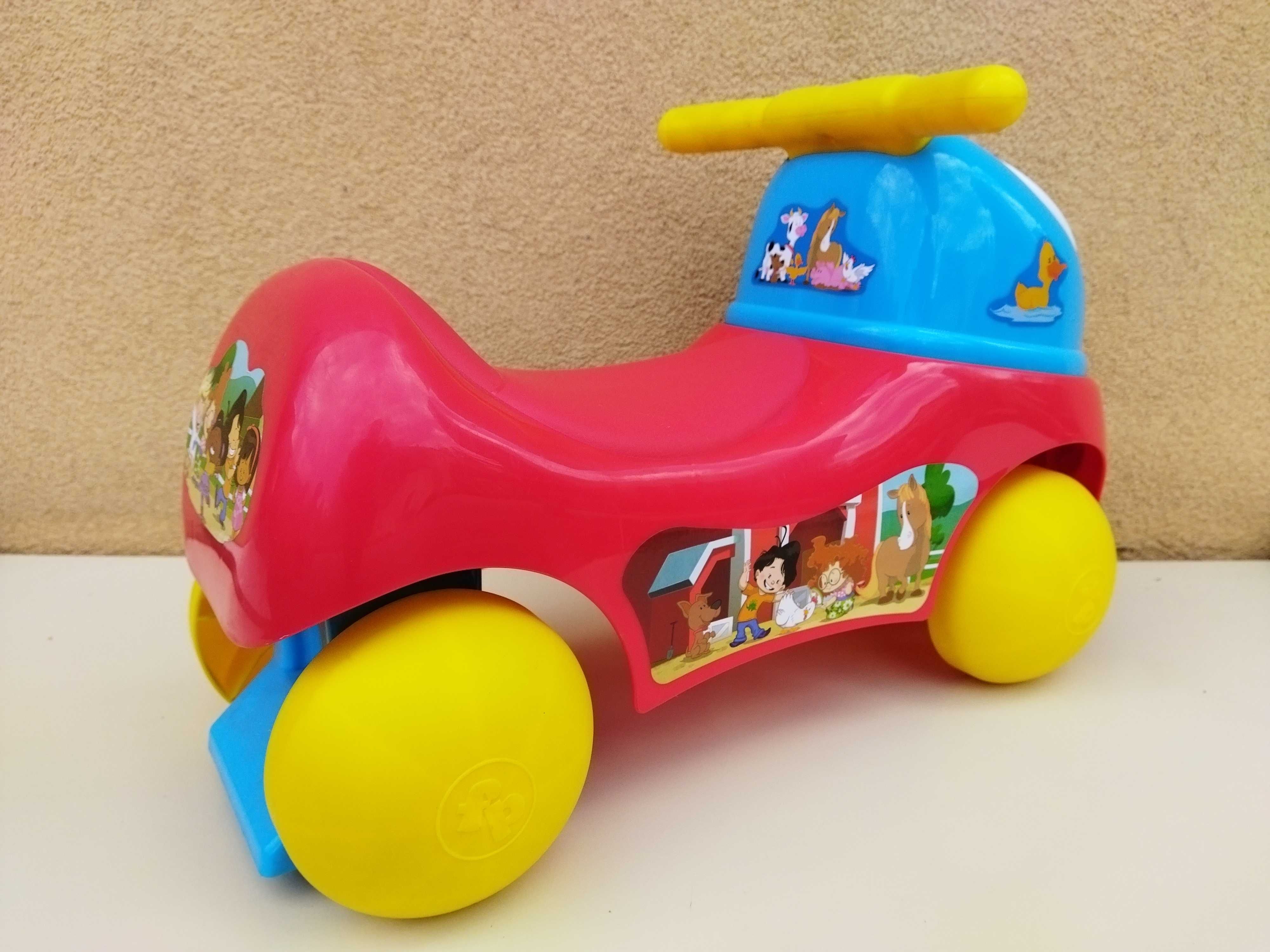 Fisher-Price Little People Jeździk Ze Zwierzątkami