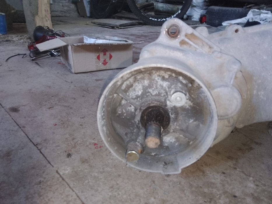 Продам мотор 139qmb  80 кубів  під один амортизатор