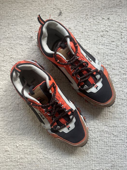 Tenis Fila 44 cor de laranja