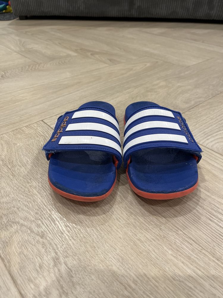 Klapki ADIDS, rozmiar 35
