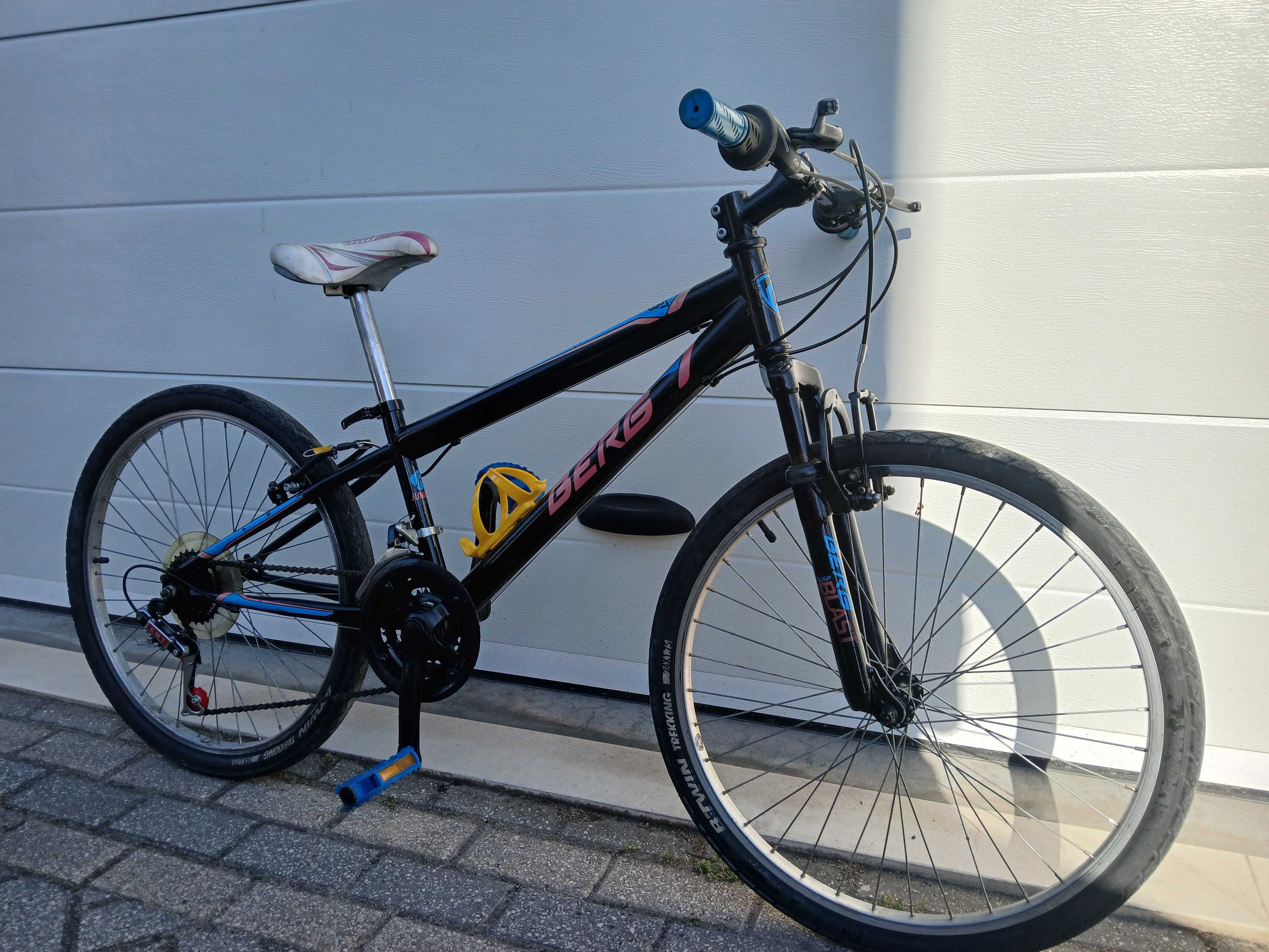 Bicicleta BERG roda 24 e 18 velocidades