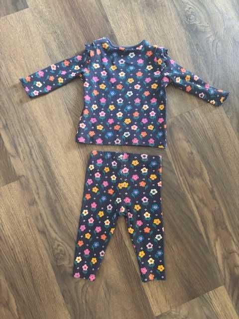 Komplet niemowlęcy marki Next baby