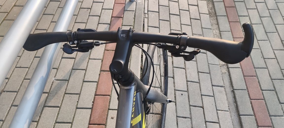 Canyon roadlite 6