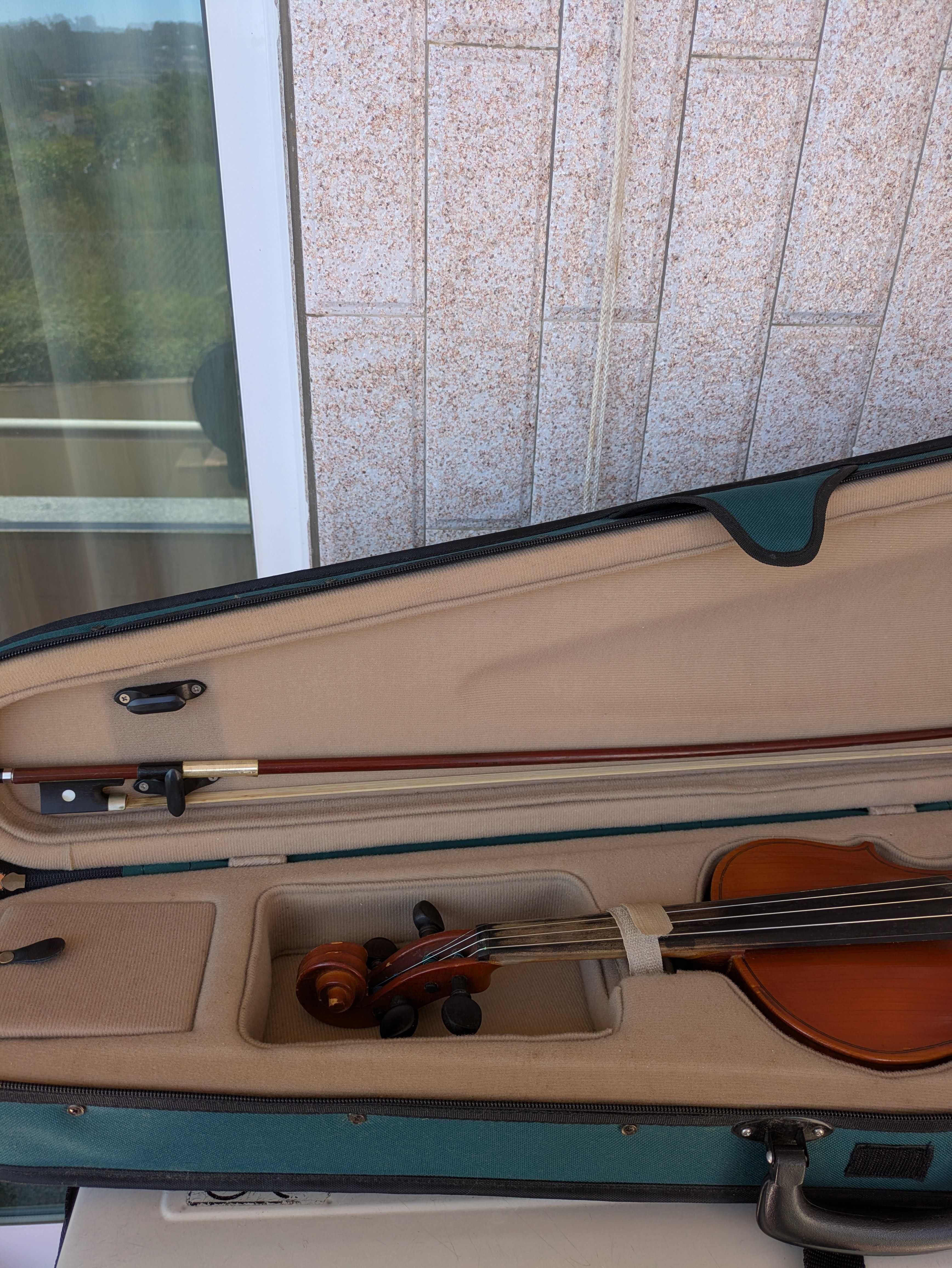 Violino tamanho normal