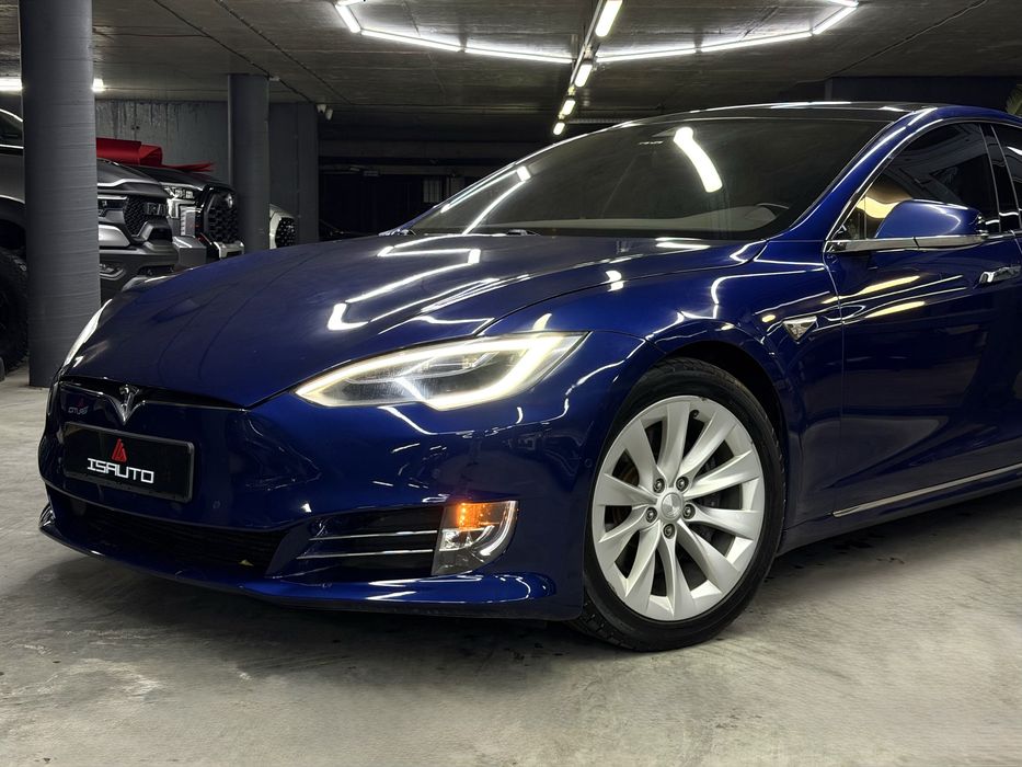 Tesla Model S 75D