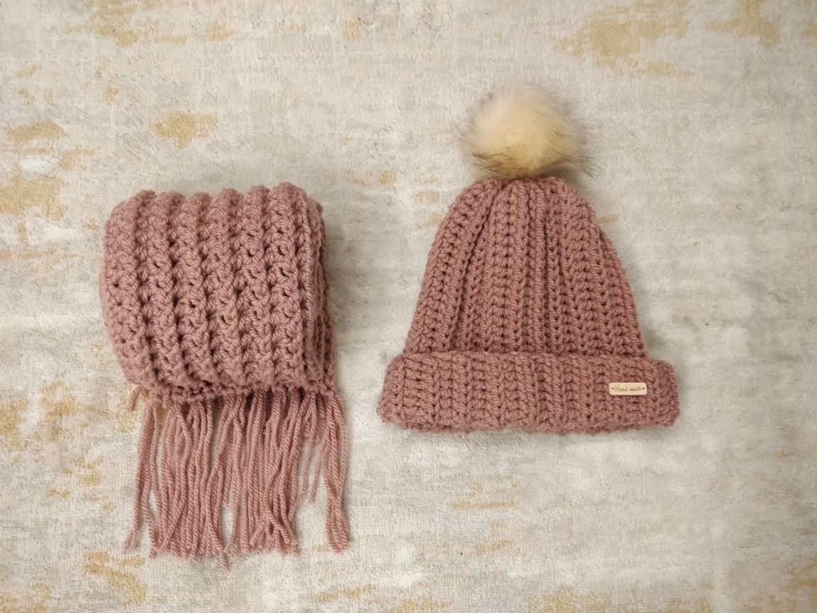 Cachecol + gorro adulto feito à mão em crochet