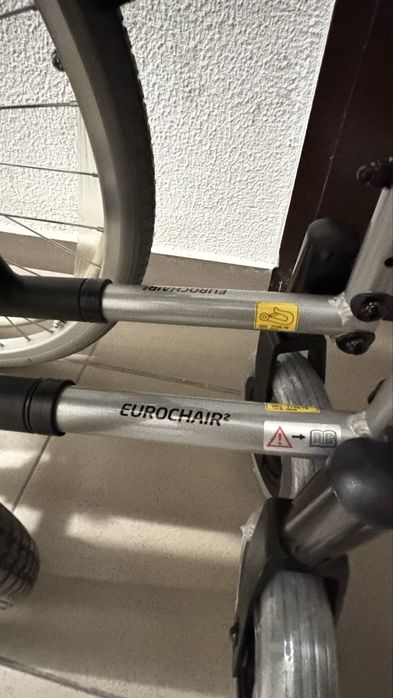 Продам новою инвалидную каляску