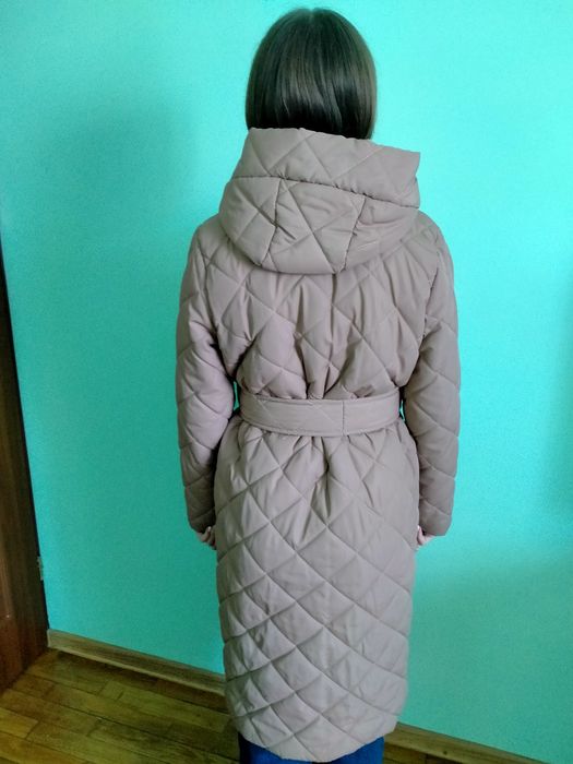 Плащ осінньо- зимовий.