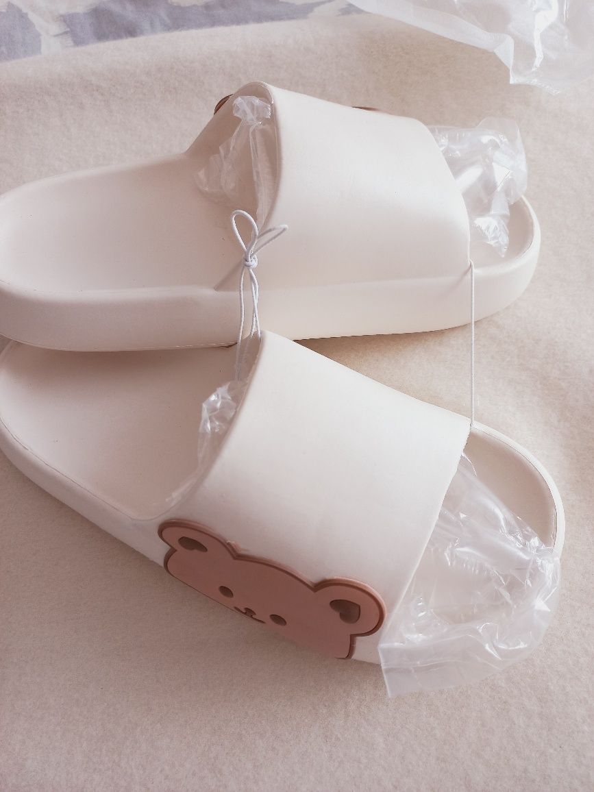Klapki damskie rozmiar 36/37 -23,5 cm