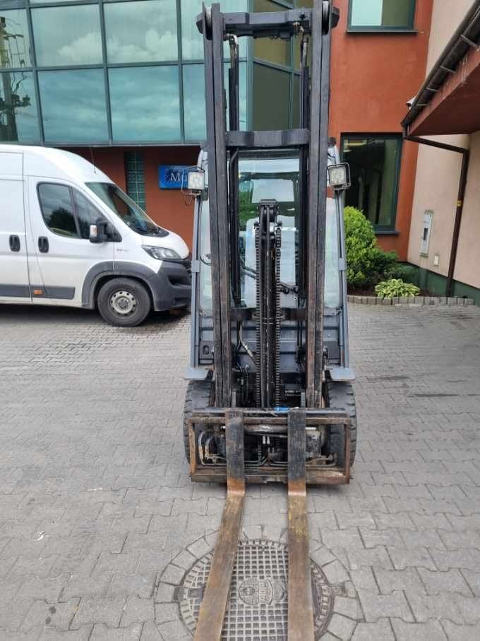 Wózek widłowy ztoyota 8fgf18 krajowy udt