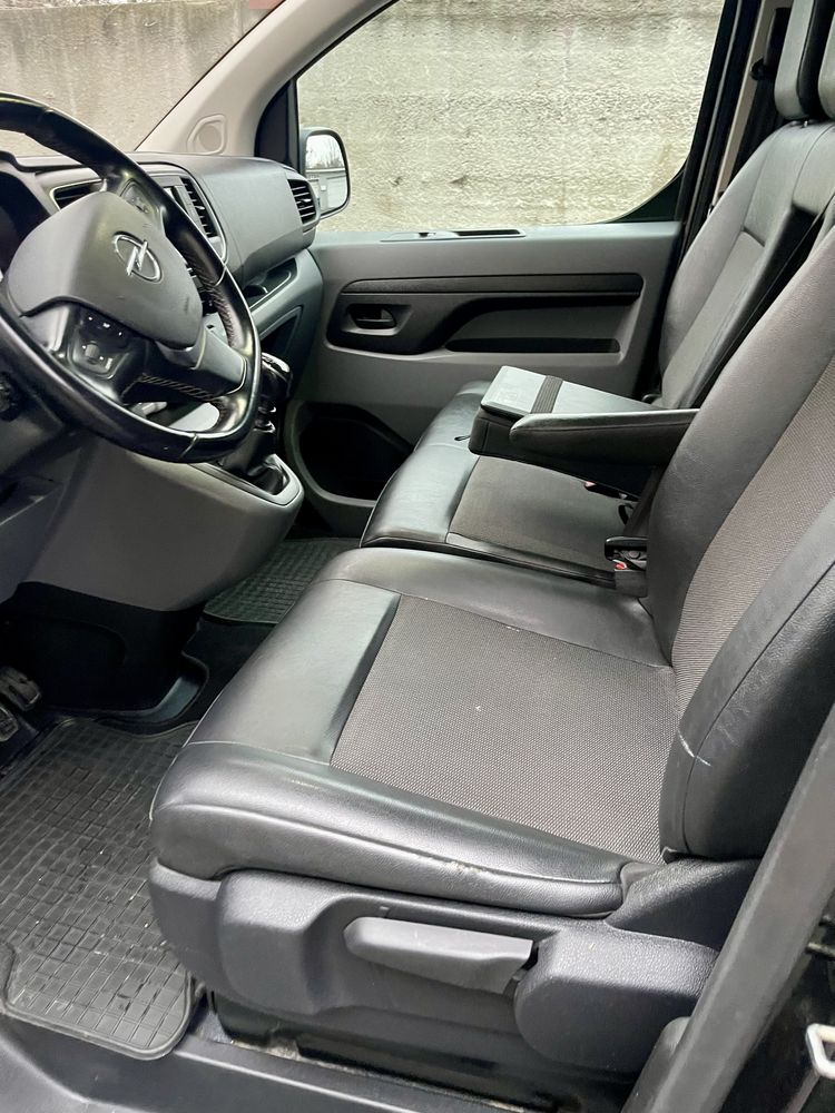 Продам Opel Vivaro