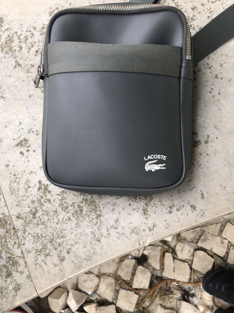 Bolsa da Lacoste