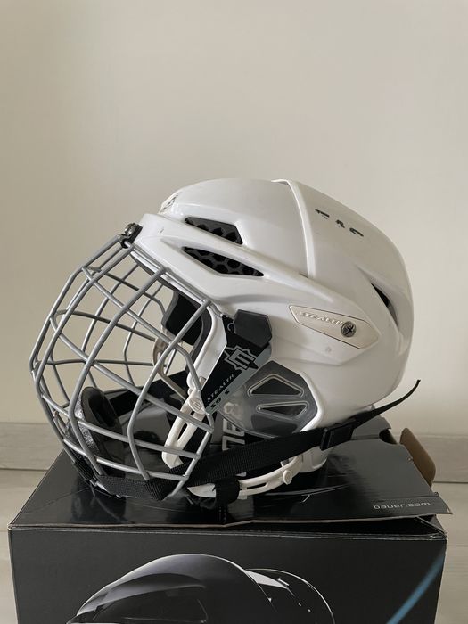 Шолом хокейний Easton 54-57