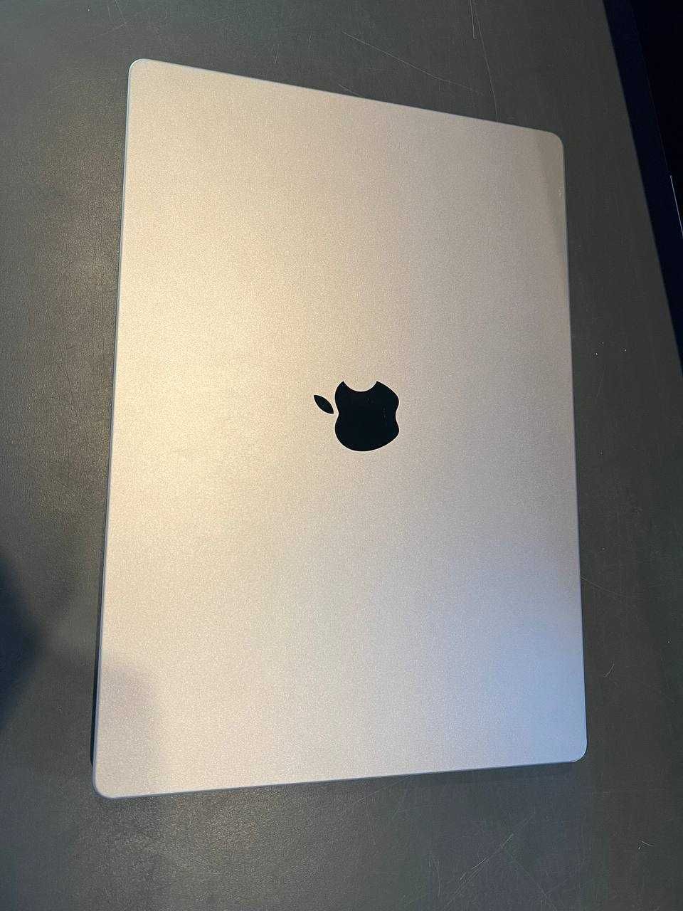 Ноутбук Apple MacBook Pro 16" 16GB/2TB (M1 2021) (A2485) Space Grey