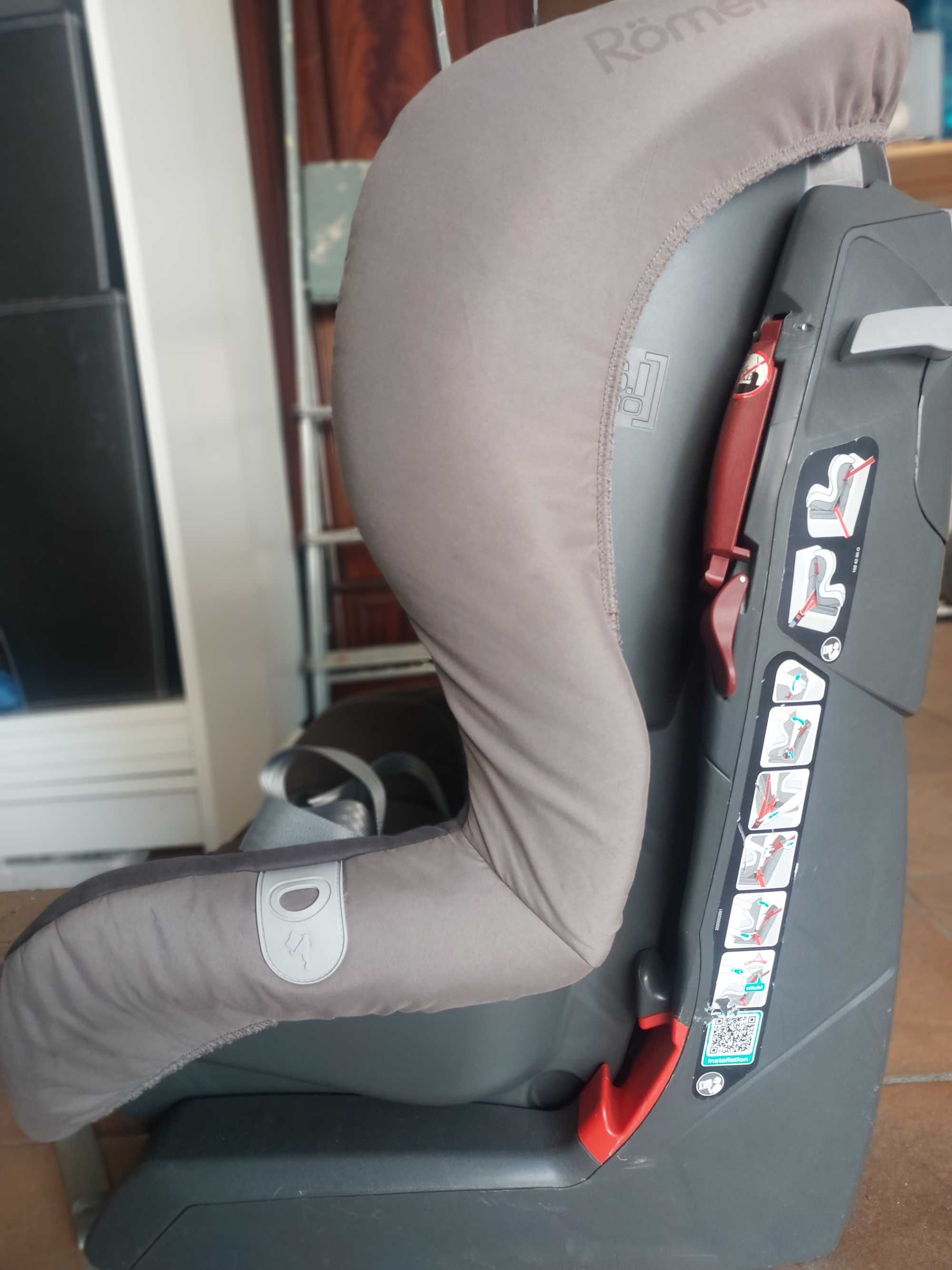 Cadeira auto bebé