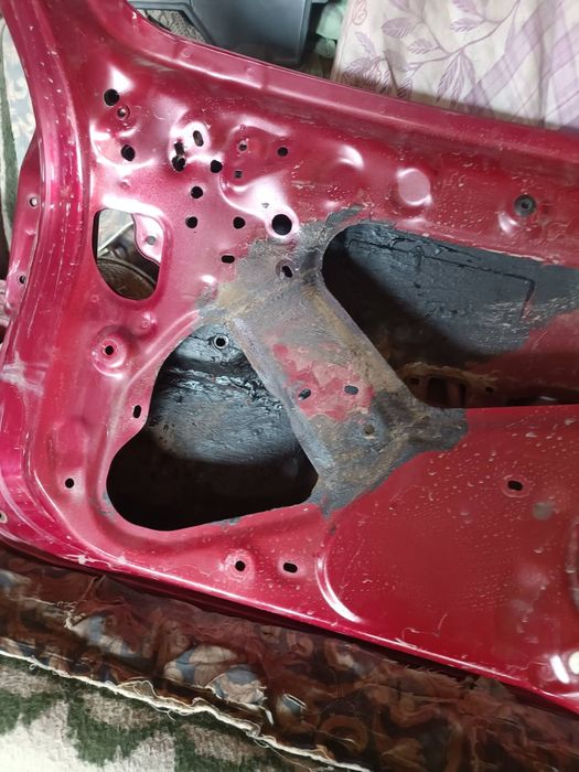 Задняя кришка ляда LEXUS RX 350 2010