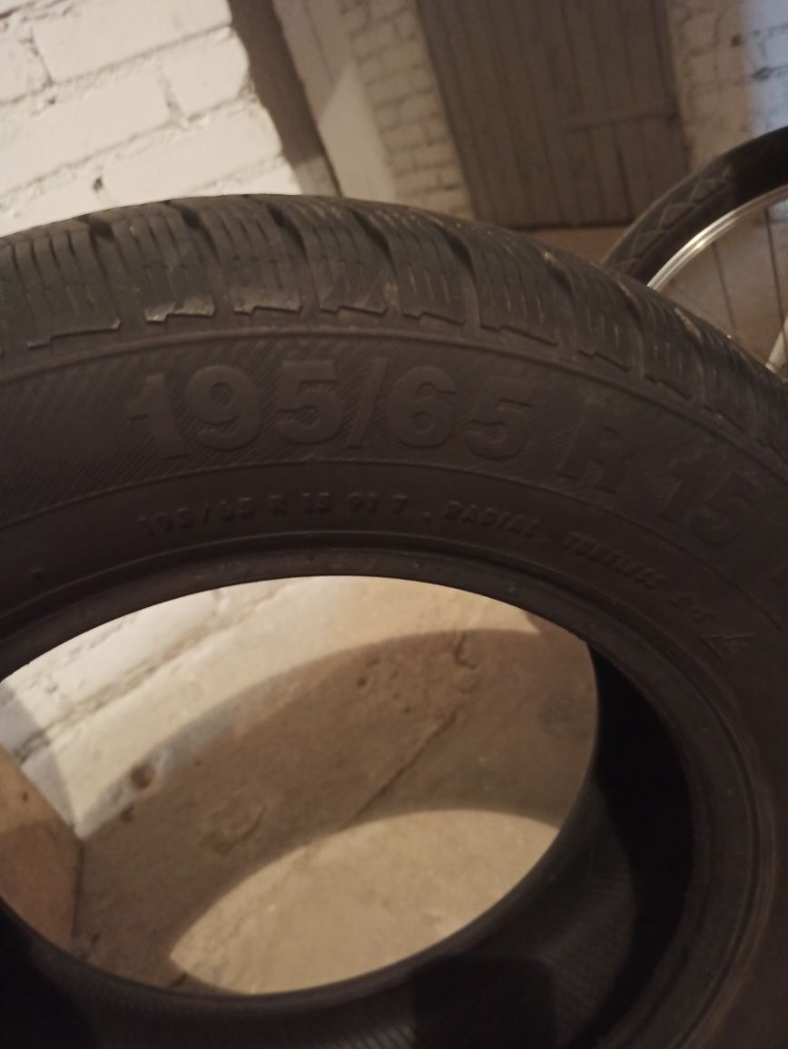 Opony zimowe Barum Polaris 3 rozmiar 195/65/15