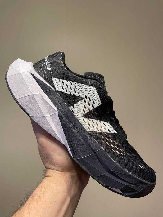Кросівки New Balance FuelCell SuperComp Pacer Black premium