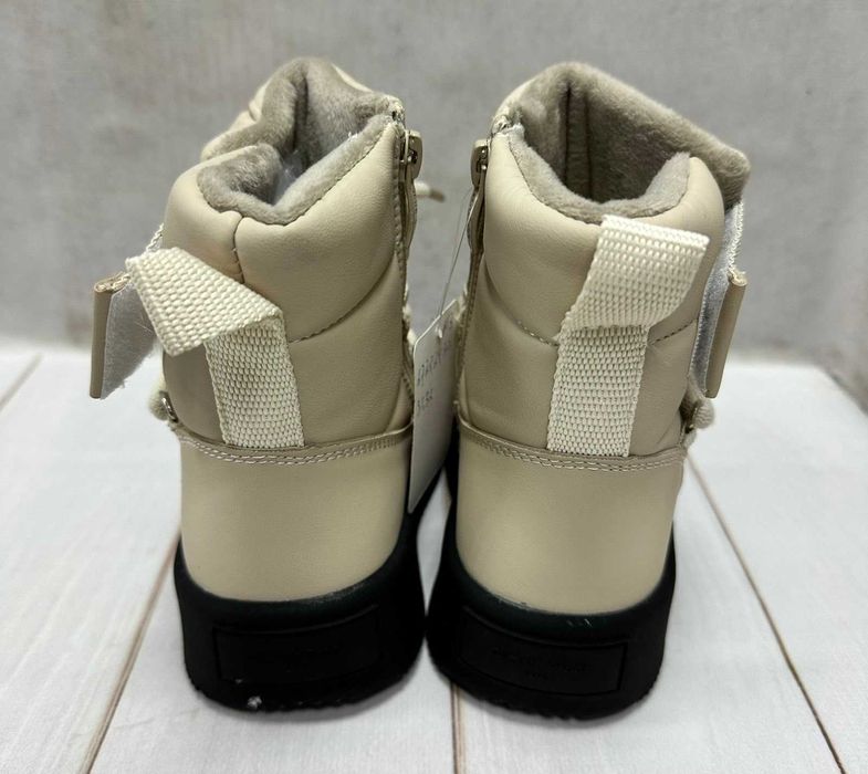 Зимові чоботи для дівчаток jong golf молочні  28-30