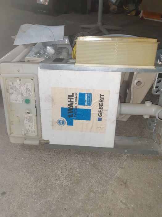 Louças sanitárias completamente novas.