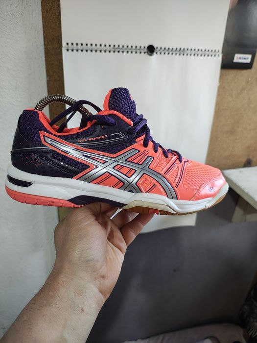 Buty do siatkówki Asics Gel-Rocket. Rozmiar 38