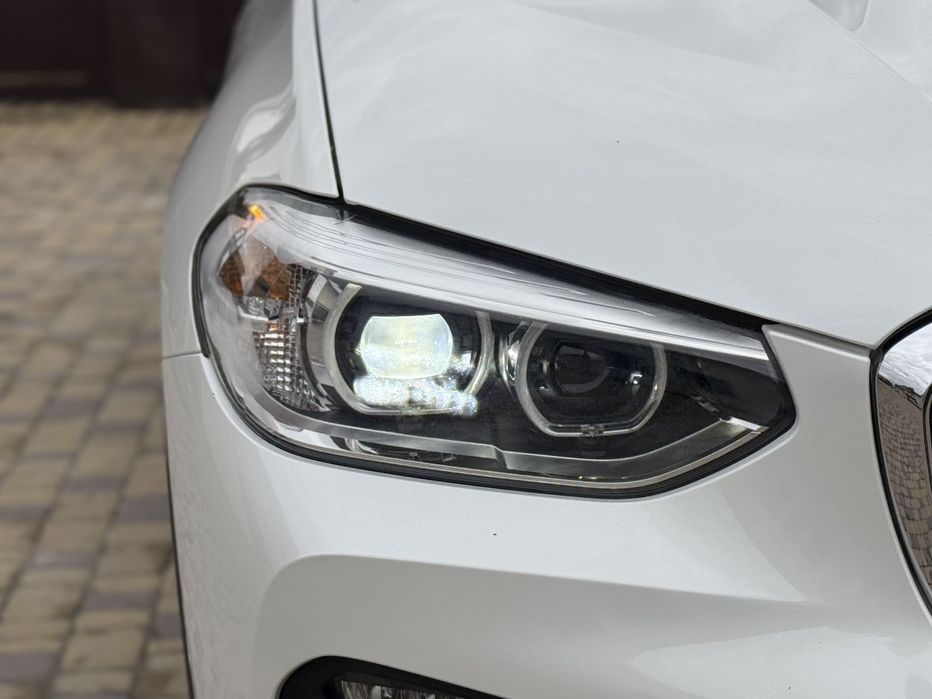 Продаю BMW x3 плагін-гібрид .