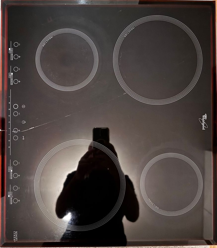 Spod od plyty indukcyjnej Whirpool