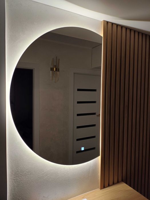 Lustro LED 75 x 45cm włacznik bezdotykowy