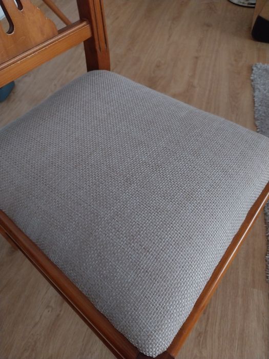 Conjunto mesa+cadeiras sala