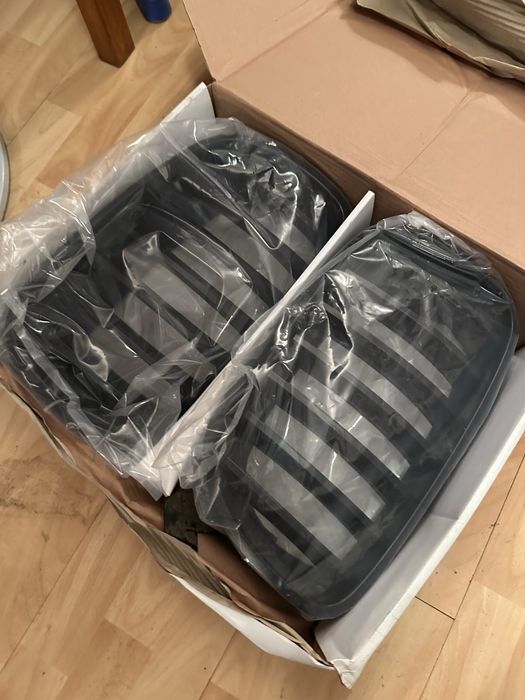 Grelhas frontais bmw e60