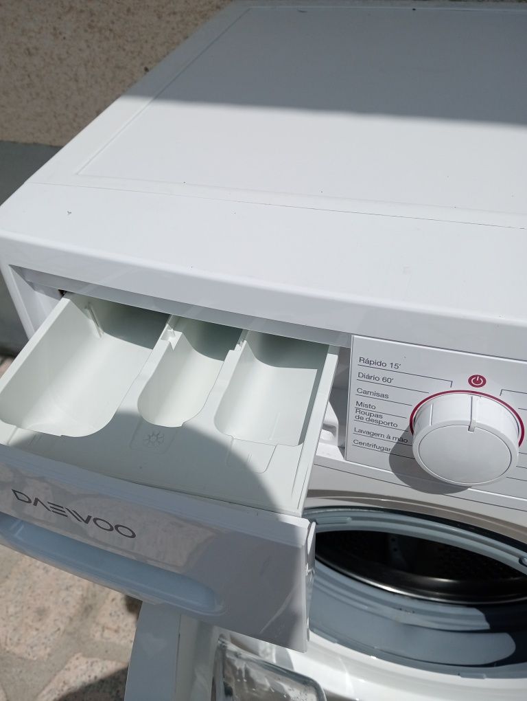 Máquina de lavar roupa Daewoo 7kg