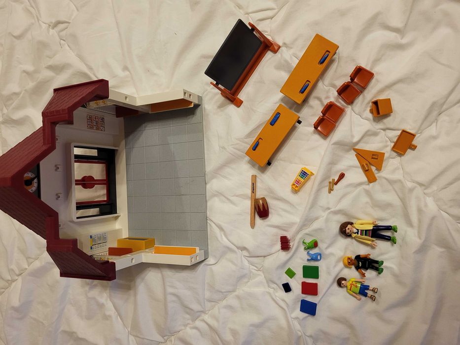 Klocki PLAYMOBIL City Life Szkoła 6865 , BRUDER