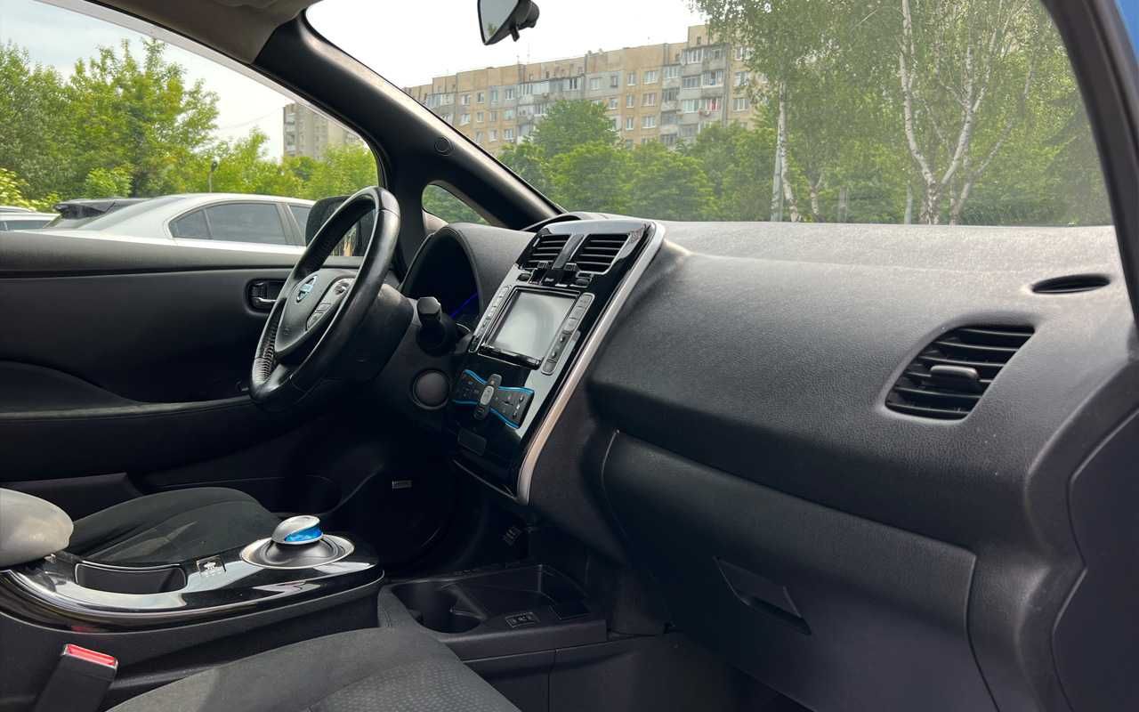 Nissan Leaf 2014