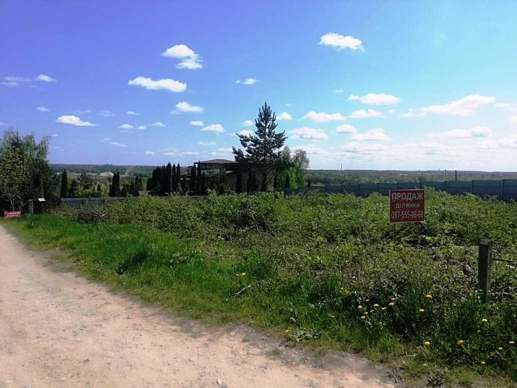 Продам видові земельні ділянки з видом річку Південний Буг та Вінницю.