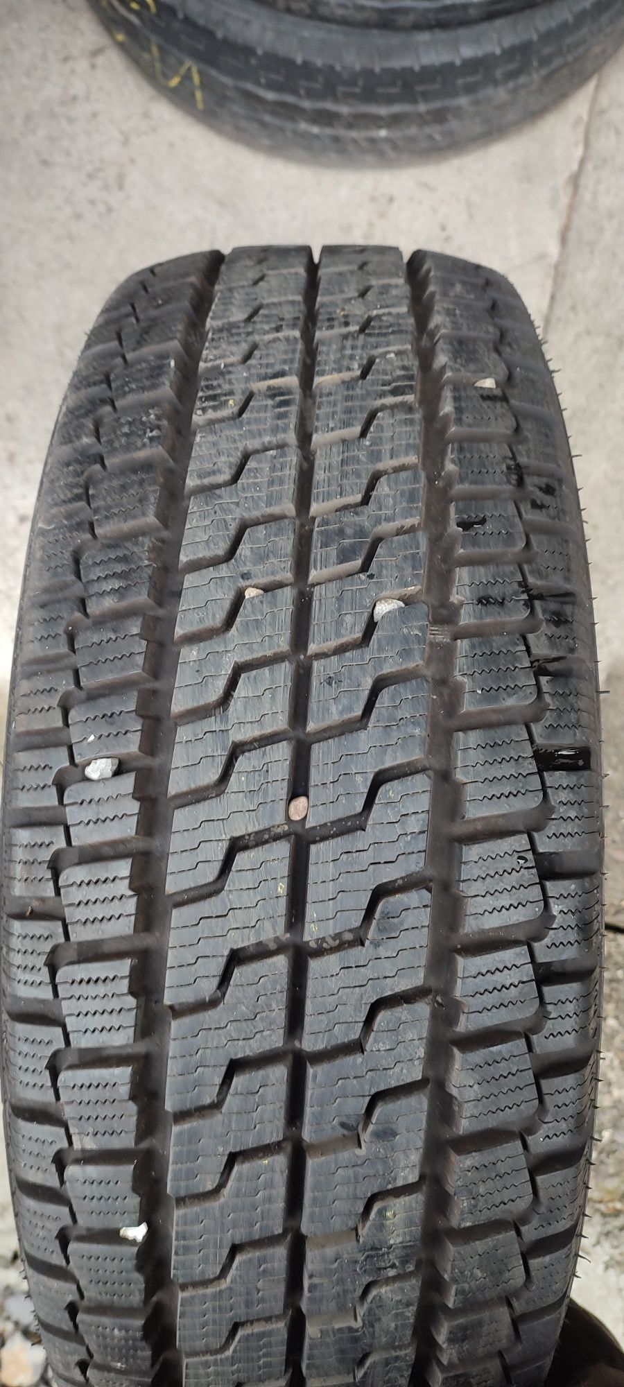 235/65R16c Nexen NBlue 4 Season VAN całoroczne 1szt
