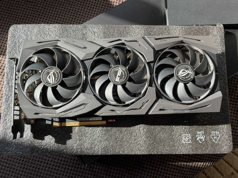 Asus GeForce ROG Strix RTX 2060 SUPER Gaming Evo 8 GB