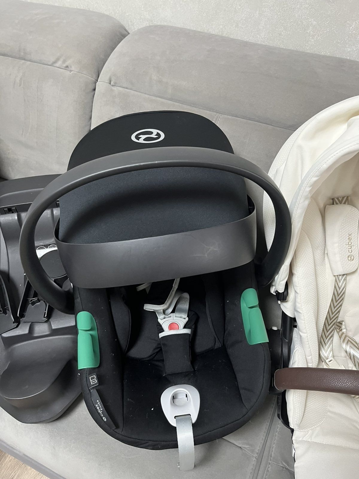 Коляска Cybex Balios S Lux, 4 в 1. Автокресло, изофикс, адапторы