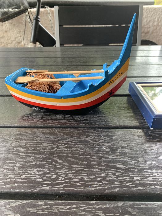 Varios barcos de decoraçao em madeira