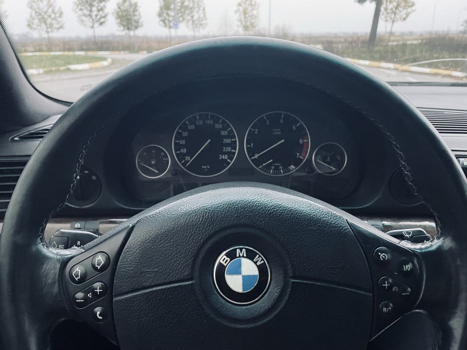 Продам BMW E38 2.8 m52b28