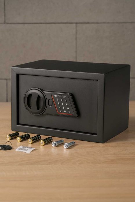 Sejf domowy na szyfr z kluczem metalowy na dokumenty LED do montażu XL