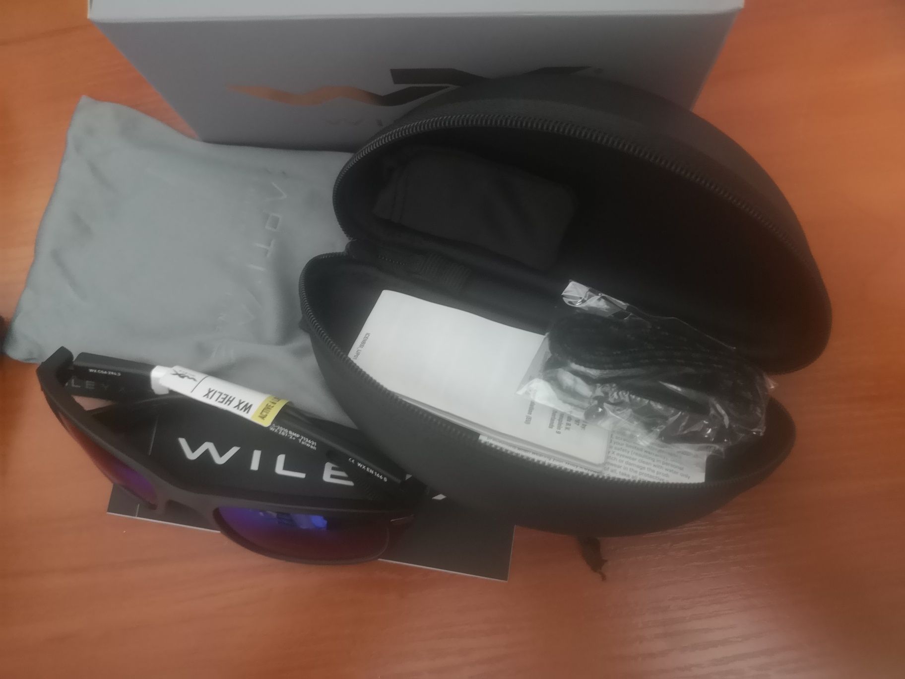 Okulary polaryzacyjne Wiley X Helix captive blue Mirror NOWE Orginalne