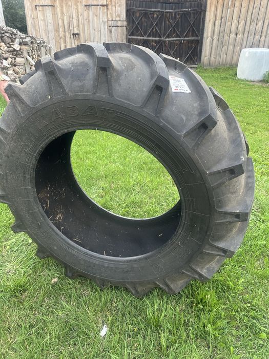 Nowa opona do traktora
