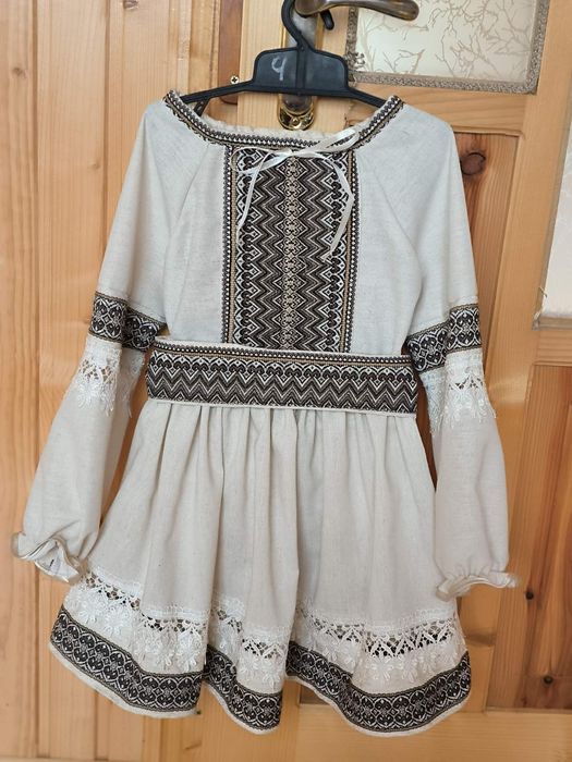 Вишита сорочка, вишиванка,комплект для дівчинки