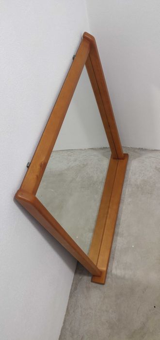 Espelho com Moldura de Madeira