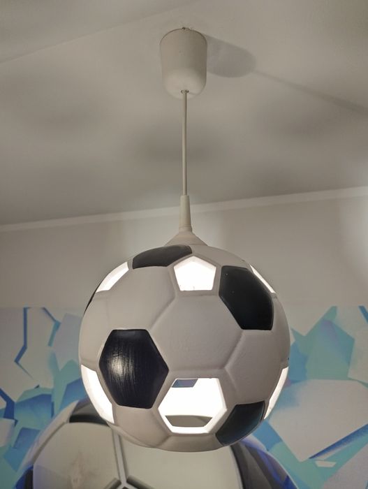 Lampa sufitowa żyrandol piłka nożna